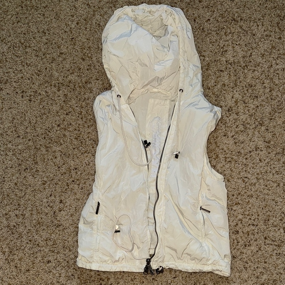 White Vest for Stylish Layering in Jackets & Coats